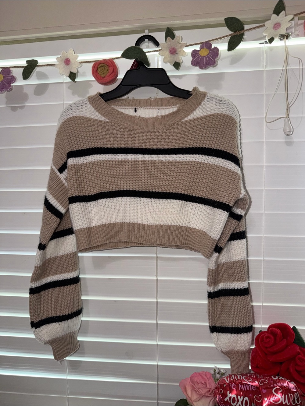 SHEIN Cropped Striped Crewneck Sweater in Beige, White & Black